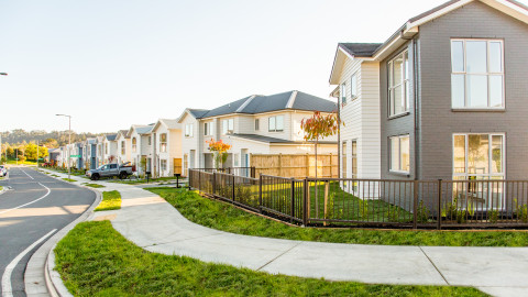 AO 20170513 FLETCH LIVING021 Edit