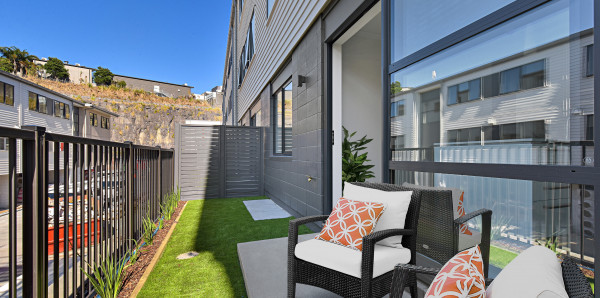 outdoor entertaining VF